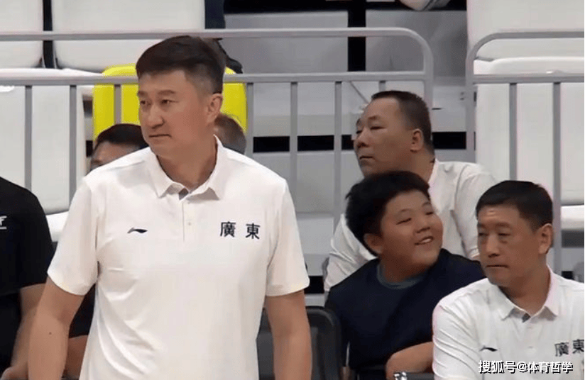 此次广东队, 当第三节比, 广东队后场 此次广东队, 当第三节比, 广东队后场