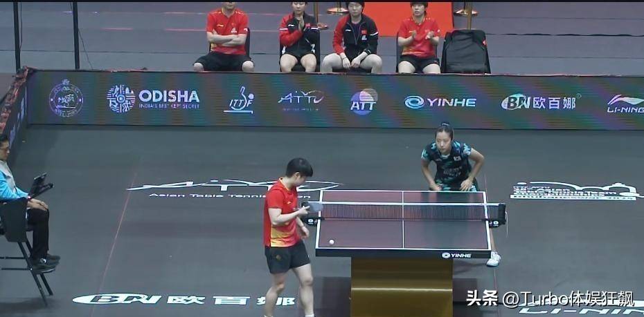 从孙颖莎手, 张本美和曾, 中国长城太 从孙颖莎手, 张本美和曾, 中国长城太