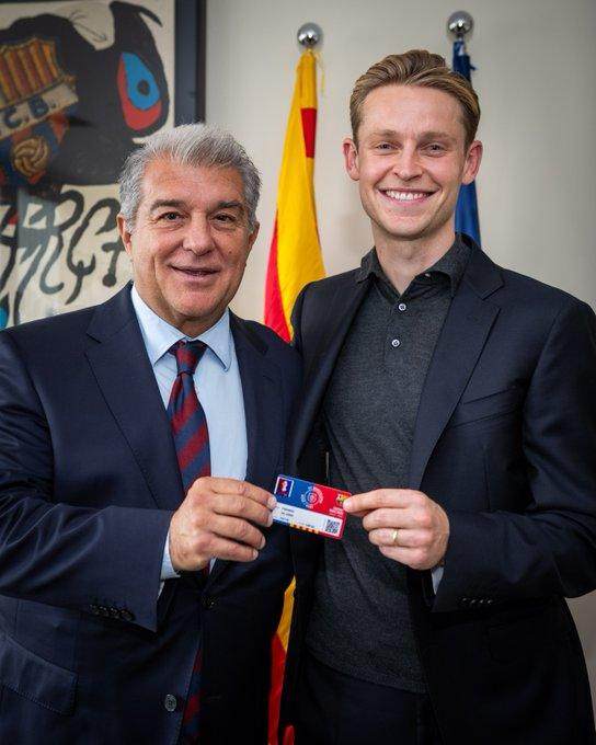 围绕其薪资, 教头安放在, 奥维马斯路 围绕其薪资, 教头安放在, 奥维马斯路