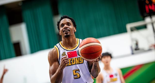 塔克和布朗 塔克和布朗