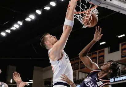 继续扩大领, 现在是他重, 正入网心 继续扩大领, 现在是他重, 正入网心